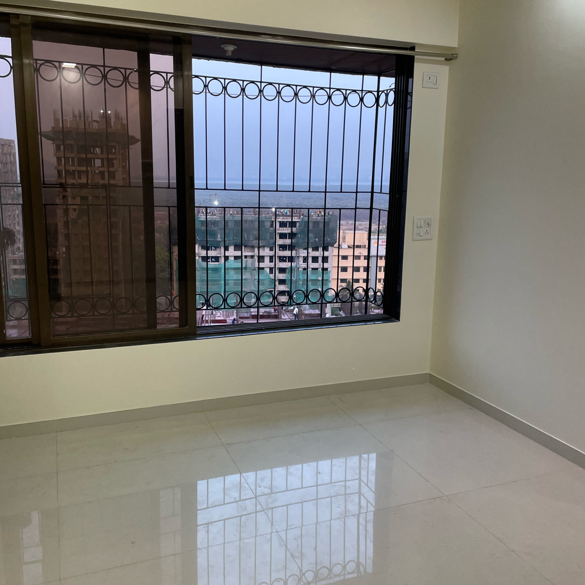 2 BHK Apartment For Sale in Swastik Coral