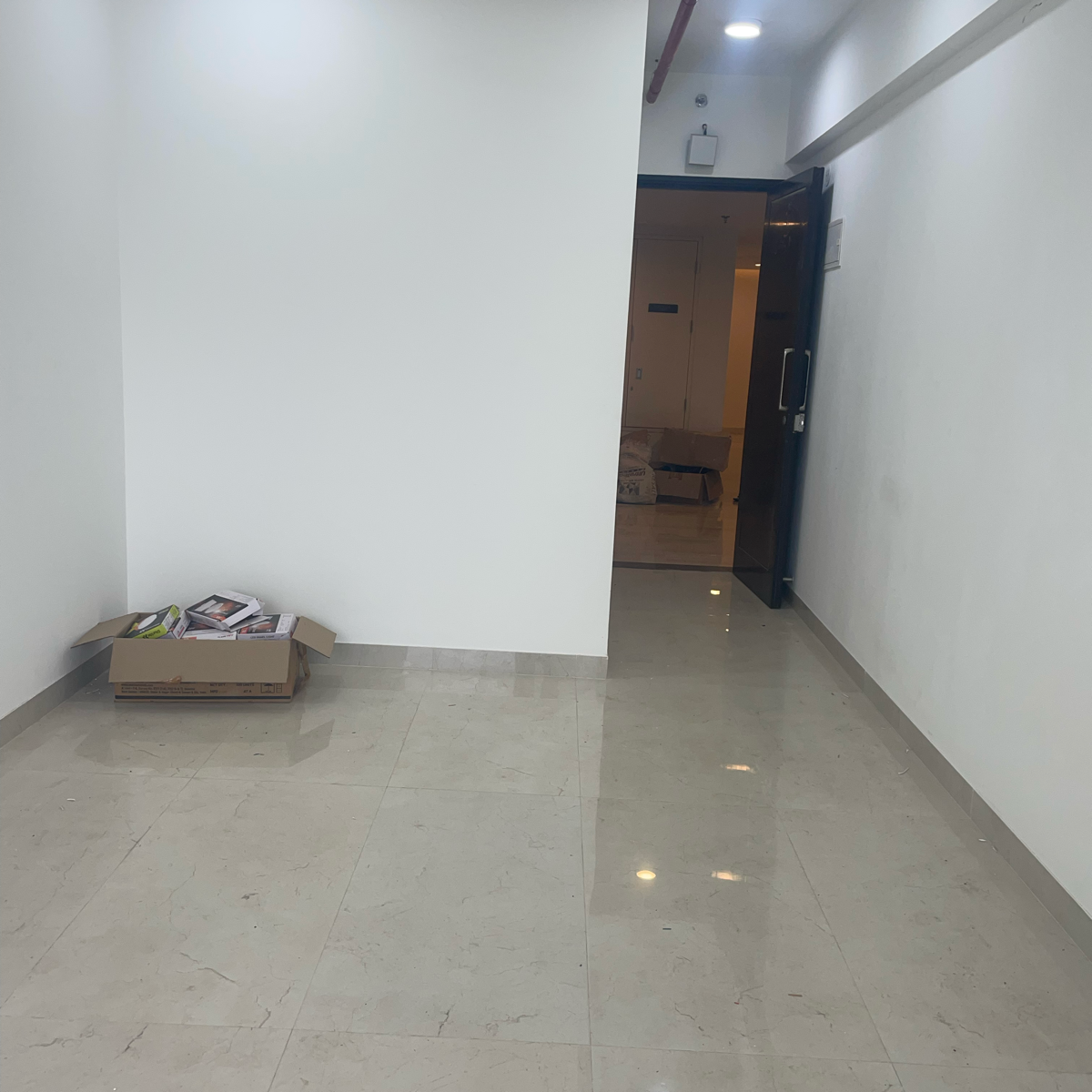 2.5 BHK Apartment For Sale in Lodha Imperia