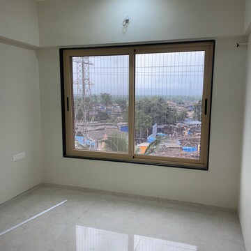 Room in 2.5 BHK Apartment at Lodha Imperia, Valmik Nagar – for Sale