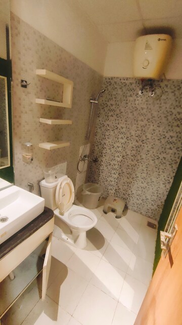 Bathroom in 3 BHK Apartment at GHB Splande, Patiala Road – for Rent