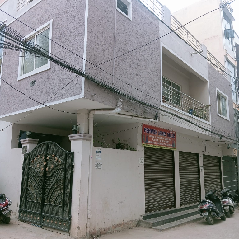 3 BHK + Study Room Independent House For Sale in Toli Chowki 