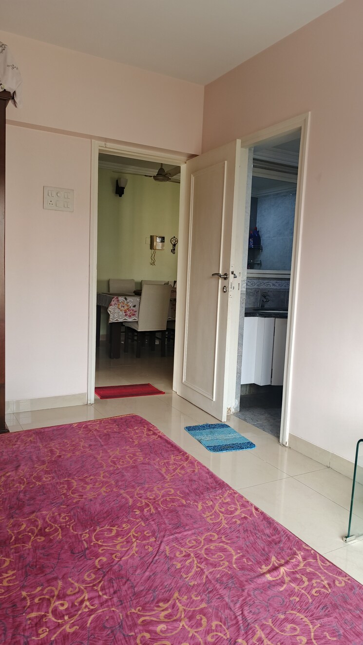 Bathroom, renaissance-tower 2 Bedroom 900 Sq.Ft. Apartment In Andheri West Mumbai 8003808