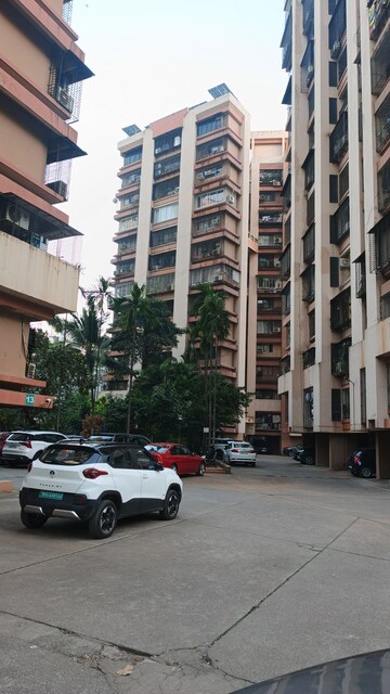 2 BHK Apartment – Exterior View View at Indra Darshan Apartment, Andheri West - for Rent
