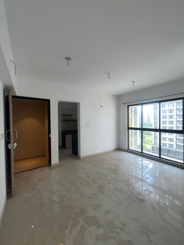 Room in 1.5 BHK Apartment at Lodha Palava Fresca C And D, Dombivli East – for Rent
