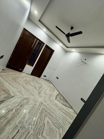 Furnished Amenities in 2 BHK Builder Floor at Dera Bassi – for Rent
