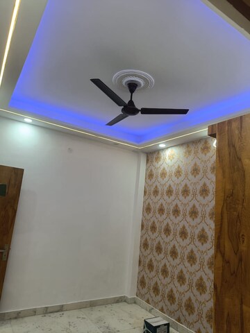 Furnished Amenities in 4 BHK Apartment at Amrapali Heartbeat City, Sector 107 – for Sale