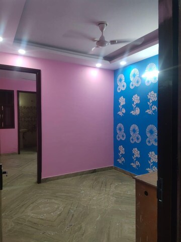 Room in 2 BHK Builder Floor at Govindpuri – for Rent