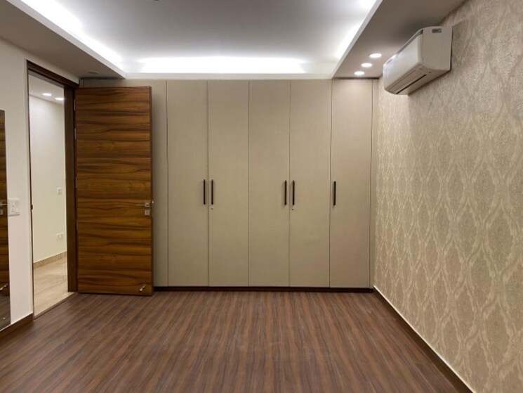 Room, sector 71 3 Bedroom 1280 Sq.Ft. Builder Floor In Sector 71 Gurgaon 8004105