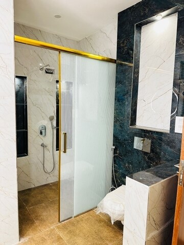 Building Lobby in 3 BHK Builder Floor at Sector 71 – for Sale