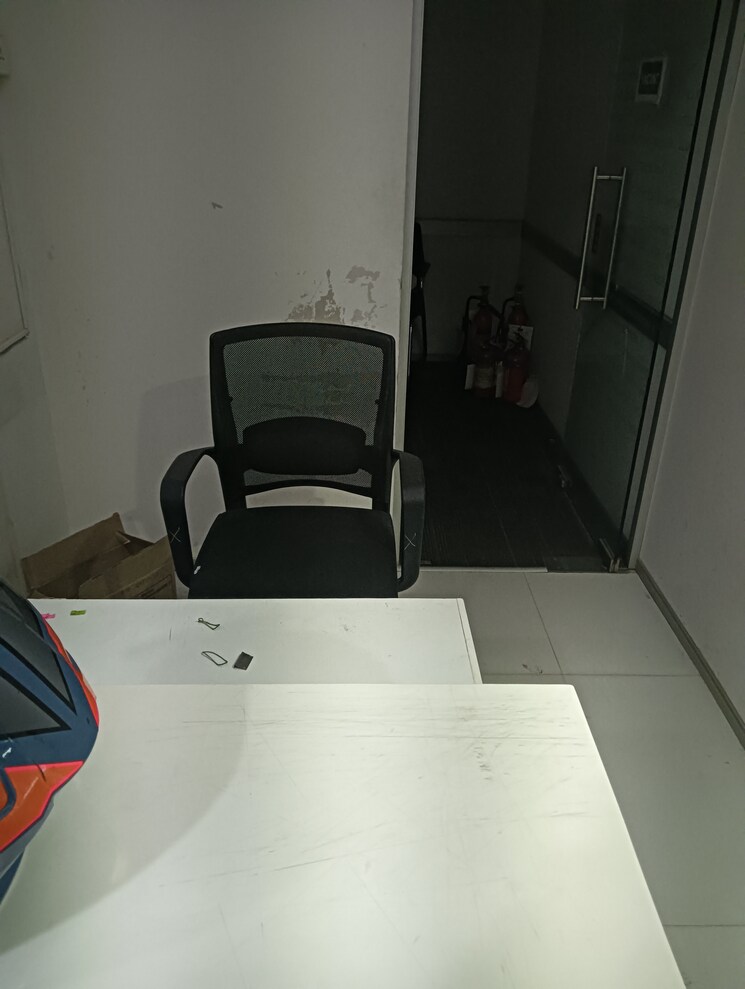Team Area, park street Commercial Office Space 3000 Sq.Ft. In Park Street Kolkata 8004226
