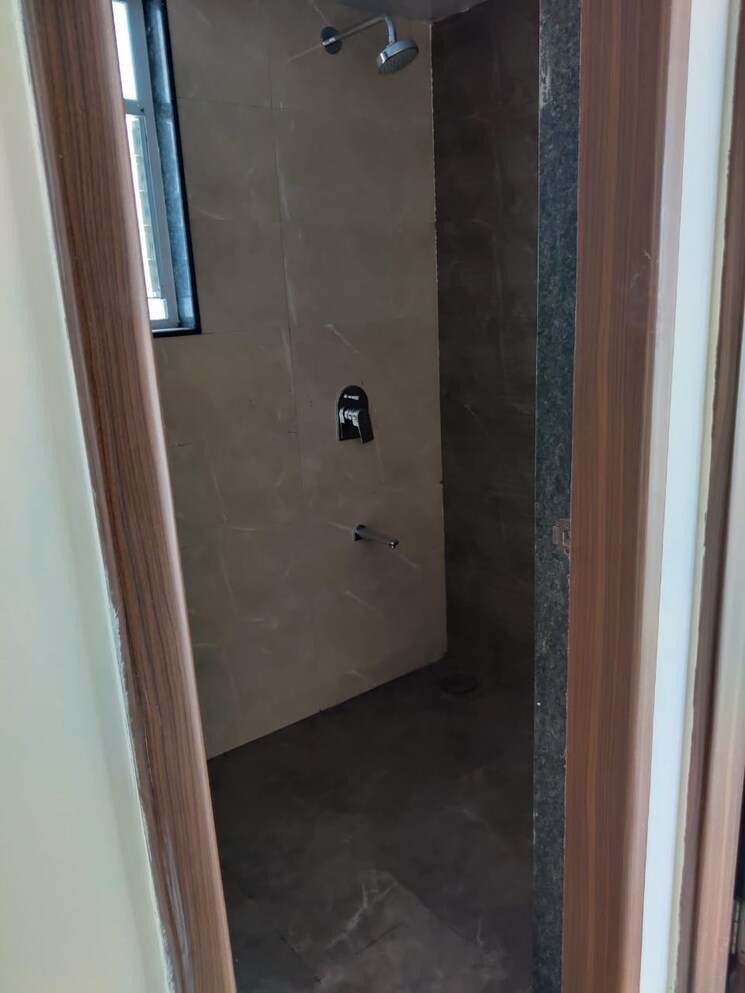 Bathroom, kohinoor-presidentia 2 Bedroom 808 Sq.Ft. Apartment In Sopan Baug Pune 8004279