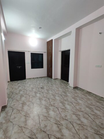 Room in 2 BHK Villa at Aliganj – for Rent
