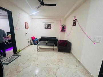 Parking in 1 BHK Builder Floor at Ansal Sushant Lok I, Sector 43 – for Rent