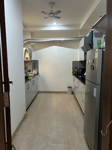 Bathroom in 1 BHK Builder Floor at Sector 40 – for Rent