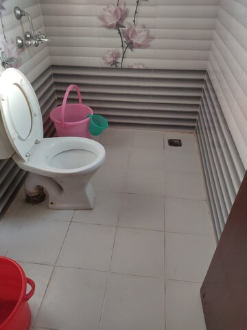 Bathroom in 3 BHK Apartment at BPTP Elite Floors, Sector 83 – for Sale