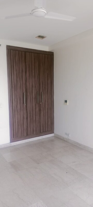 Master Bedroom in 5 BHK Apartment at Tata Raheja Raisina Residency, Sector 59 – for Sale
