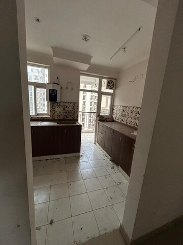Kitchen in 3.5 BHK Apartment at Amrapali Leisure Park, Amrapali Leisure Valley – for Rent