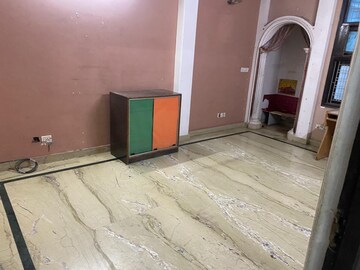 Room in 2 BHK Builder Floor at Palm Residency Chhatarpur, Chattarpur – for Rent