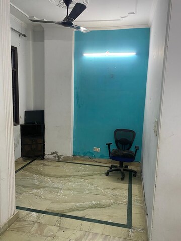 Master Bedroom in 2 BHK Builder Floor at Palm Residency Chhatarpur, Chattarpur – for Rent