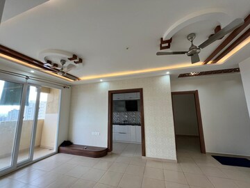 Room in 3 BHK Apartment at Bhartiya Nikoo Homes Phase 2, Thanisandra Main Road – for Rent