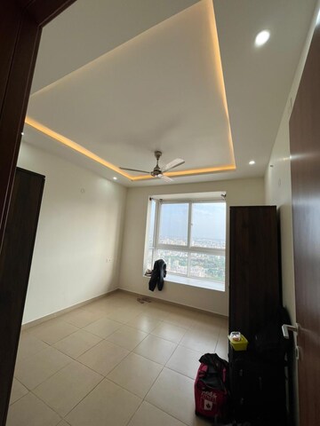 Room in 3 BHK Apartment at Bhartiya Nikoo Homes Phase 2, Thanisandra Main Road – for Rent