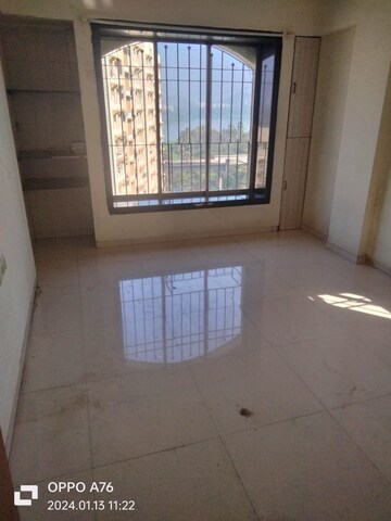 Room in 2 BHK Apartment at Crystal Palace Powai, Powai – for Rent