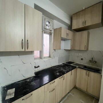 2 BHK Apartment For Rent in Supertech Crown Town, Sector 74