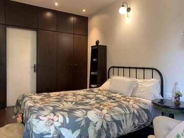 Bedroom in 1 BHK Apartment at Lake View Bandra, Bandra West – for Rent