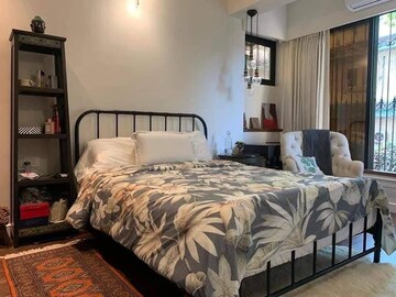 Bedroom in 1 BHK Apartment at Lake View Bandra, Bandra West – for Rent