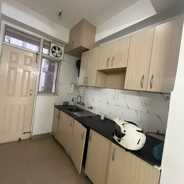 2.5 BHK Apartment For Rent in Supertech Crown Town, Sector 74