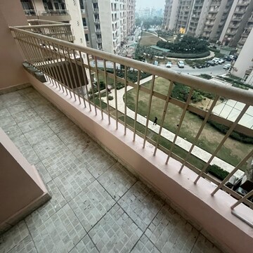 Balcony in 2.5 BHK Apartment at Supertech Crown Town, Sector 74 – for Rent