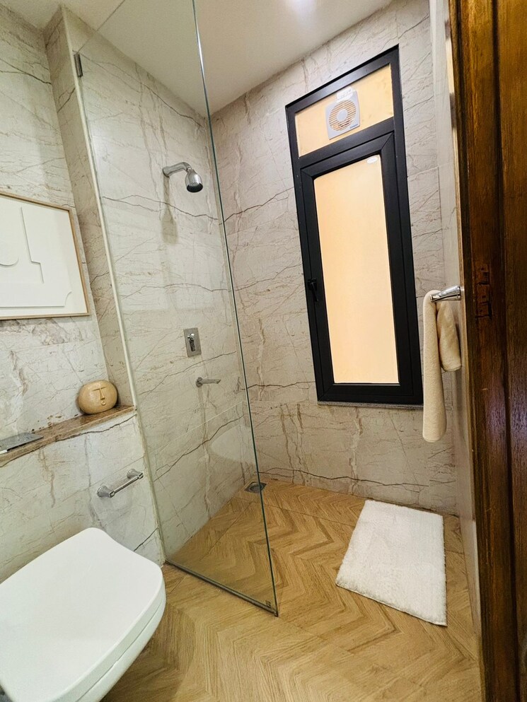Bathroom, anant-raj-ashok-estate 3 Bedroom 1600 Sq.Ft. Builder Floor In Sector 63a Gurgaon 8005002