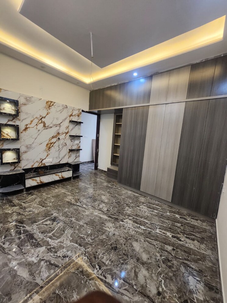 Room, kharar landran road 3 Bedroom 100 Sq.Yd. Villa In Kharar Landran Road Mohali 8005060