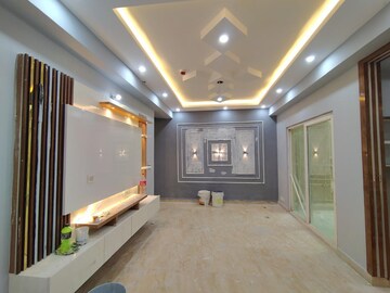 Room in 3 BHK Apartment at Migsun Vilaasa, Eta Ii Greater Noida – for Rent