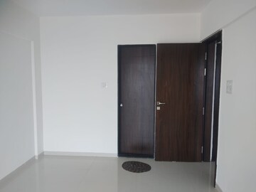 Room in 2 BHK Apartment at Sukhwani Hermosa Casa, Mundhwa – for Rent