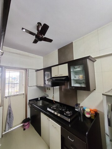 Furnished Amenities in 2 BHK Apartment at Skyline Villa, Powai – for Rent