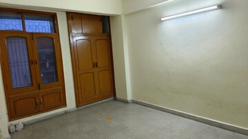 Room in 3 BHK Apartment at Vasundhara Enclave – for Sale