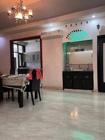 Parking in 3 BHK Builder Floor at Ansal Plaza Sector-23, Sector 23 – for Rent
