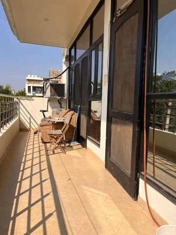 Balcony in 3 BHK Builder Floor at Ansal Plaza Sector-23, Sector 23 – for Rent