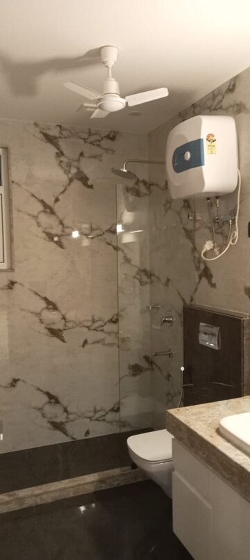 Bathroom in 2.5 BHK Builder Floor at Paschim Vihar – for Rent