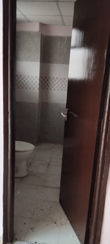 Master Bedroom in 3 BHK Apartment at Geotech Pristine Avenue, Sector 16c Greater Noida – for Rent
