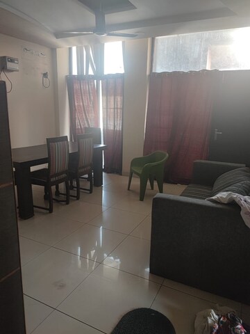 Master Bedroom in 3 BHK Villa at Tulip Mall, Sector 46 – for Rent