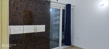 Room in 3 BHK Apartment at Gaur City 2 - 14th Avenue, Sector 16c Greater Noida – for Sale