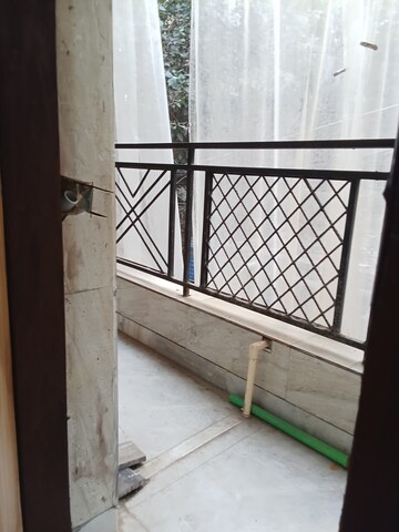 Balcony in 2 BHK Builder Floor at Safdarjang Enclave – for Rent