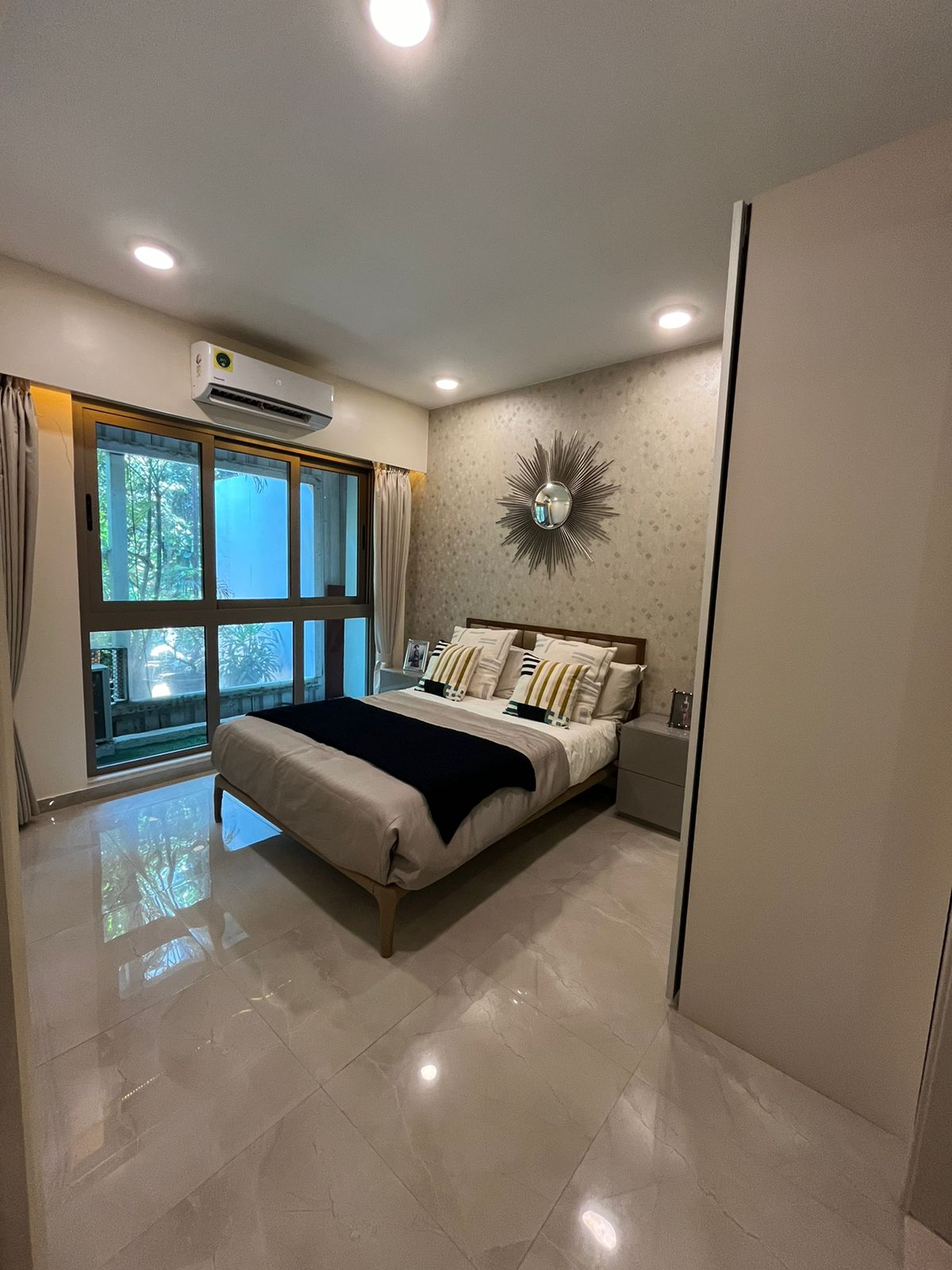 3 BHK + Pooja Room Apartment For Sale in Sanghvi Crystal