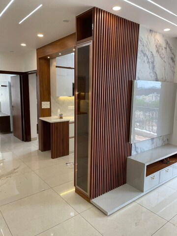 Room in 3 BHK Builder Floor at Sector 85 – for Rent