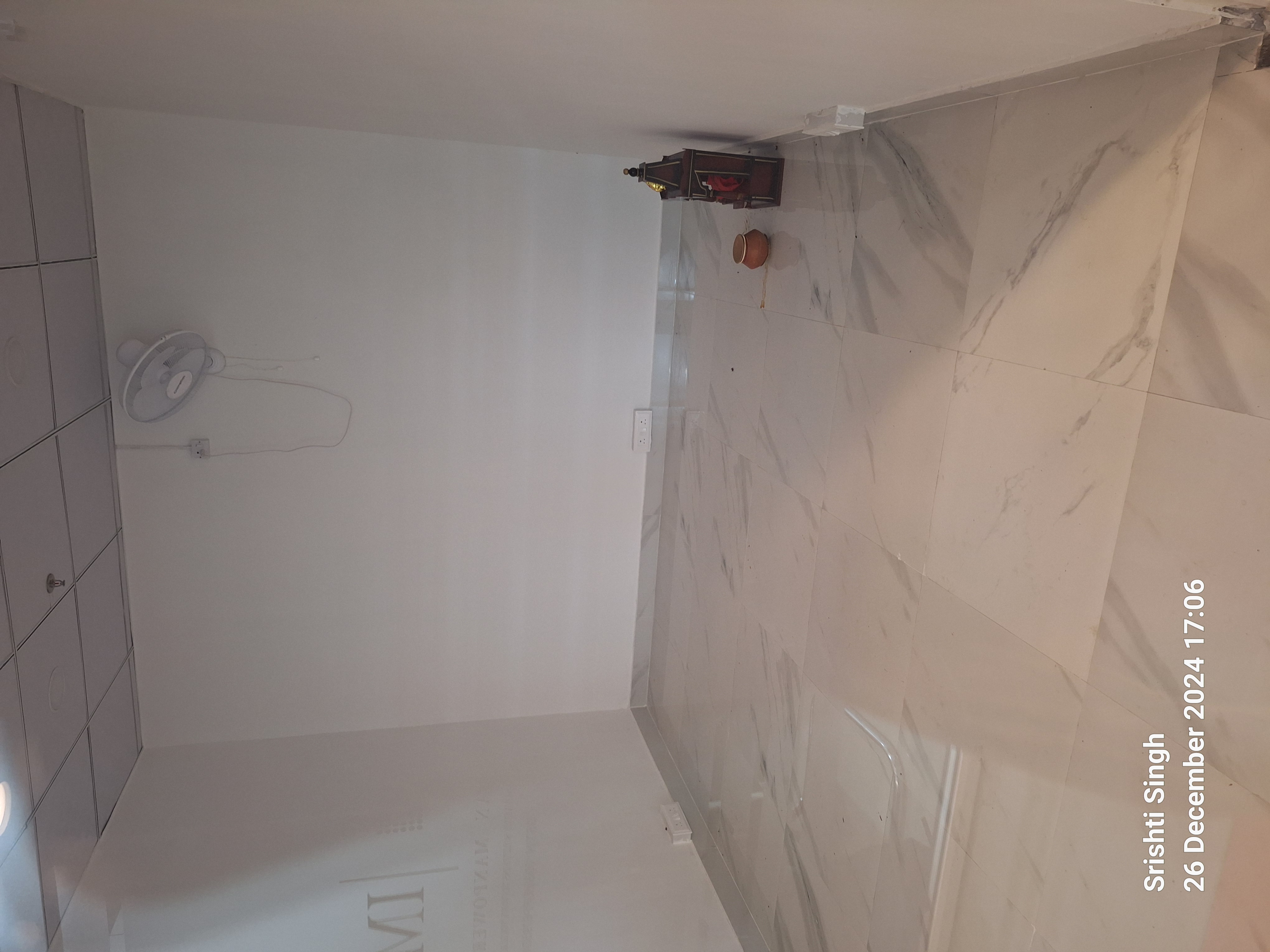 Retail Shop For Sale in Gaur Saundaryam