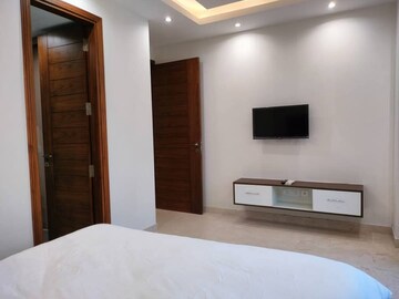 Room in 3 BHK Builder Floor at Palam Vihar Residents Association, Palam Vihar – for Rent