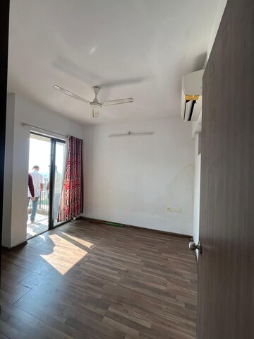 Room in 1 BHK Apartment at Lodha Palava City Lakeshore Greens, Dombivli East – for Rent