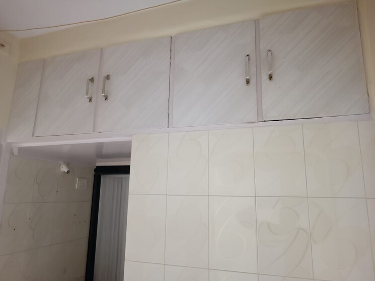 Bathroom, mangal-chs-andheri 2 Bedroom 700 Sq.Ft. Apartment In Andheri West Mumbai 8005538